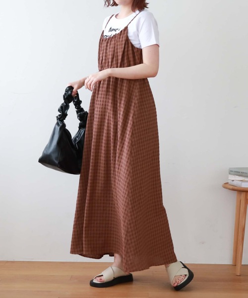 archives（アルシーヴ）の「ギャザーフレアキャミワンピース（ワンピース・レディース・ブラック/ブラウン/オフホワイト・MEDIUM）」の3枚目の写真