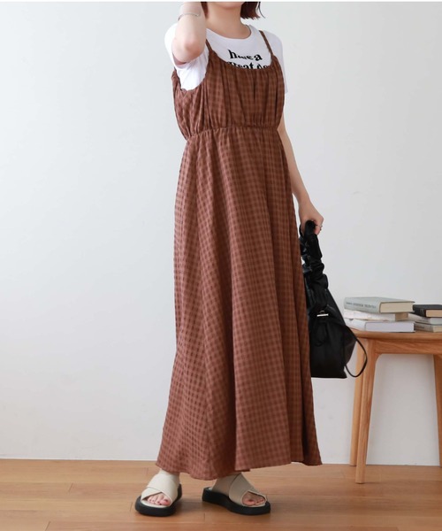 archives（アルシーヴ）の「ギャザーフレアキャミワンピース（ワンピース・レディース・ブラック/ブラウン/オフホワイト・MEDIUM）」の4枚目の写真