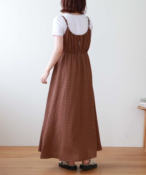 archives（アルシーヴ）の「ギャザーフレアキャミワンピース（ワンピース・レディース・ブラック/ブラウン/オフホワイト・MEDIUM）」の6枚目の写真