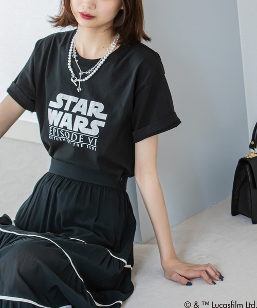 U by SPICK&SPAN（ユーバイスピックアンドスパン）の「STAR WARS Tee ロゴ（Tシャツ/カットソー・レディース・ブラック・FREE）」の2枚目の写真