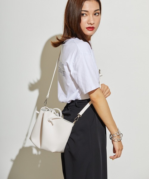 L.H.P(エルエイチピー)の「courage/クラージュ/ショルダーバッグ(ショルダーバッグ・レディース・ホワイト/ブラック/ベージュ/キャメル/その他10・F)」の21枚目の写真