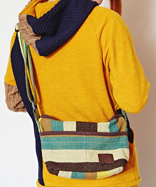 チャイハネ（チャイハネ）の「【チャイハネ】ネパール手織りコットンミニショルダーバッグ（ショルダーバッグ・メンズ・パープル/ホワイト×ブルー/ホワイト/イエロー系その他/ラベンダー/ブルー/グリーン/レッド/ブルー系その他/ダークブルー/グリーン系その他・FREE）」の14枚目の写真