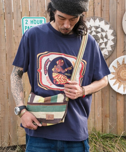 チャイハネ（チャイハネ）の「【チャイハネ】ネパール手織りコットンミニショルダーバッグ（ショルダーバッグ・メンズ・パープル/ホワイト×ブルー/ホワイト/イエロー系その他/ラベンダー/ブルー/グリーン/レッド/ブルー系その他/ダークブルー/グリーン系その他・FREE）」の15枚目の写真