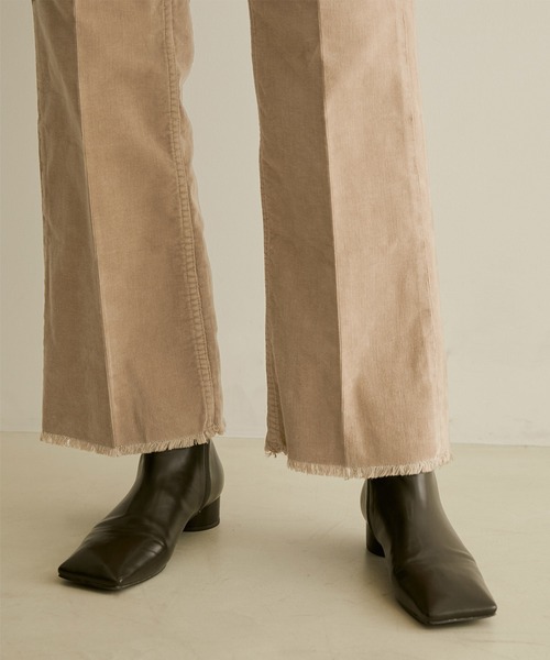 SALON adam et rope'（サロン アダム エ ロペ）の「【Healthy DENIM for SALON】別注Lotus フレアーコーデュロイパンツ（その他パンツ・レディース・ブラウン・23/24/25/26/22）」の14枚目の写真