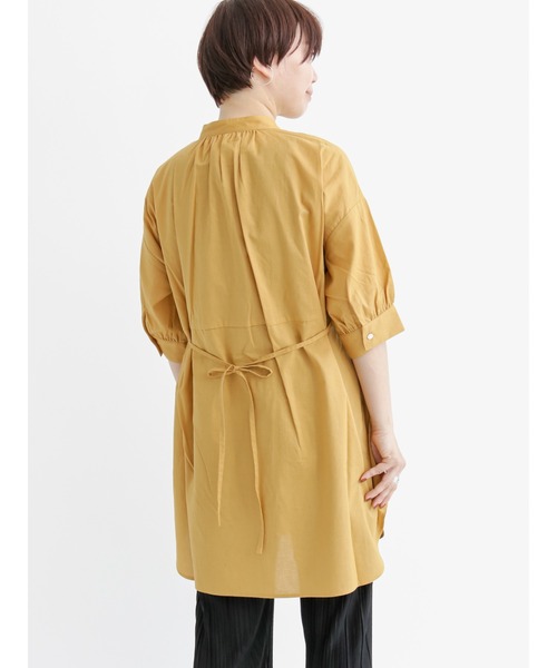 Lugnoncure(ルノンキュール)の「ヨーク切替タックチュニック(シャツ/ブラウス・レディース・ブラック/オフホワイト/イエロー・フリ-)」の10枚目の写真