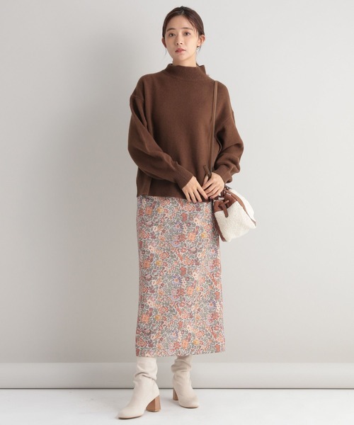 Andemiu（アンデミュウ）の「ウールカシミヤハイネックニット295030（ニット/セーター・レディース・ブラウン/ブルー/ライトイエロー・FREE）」の14枚目の写真