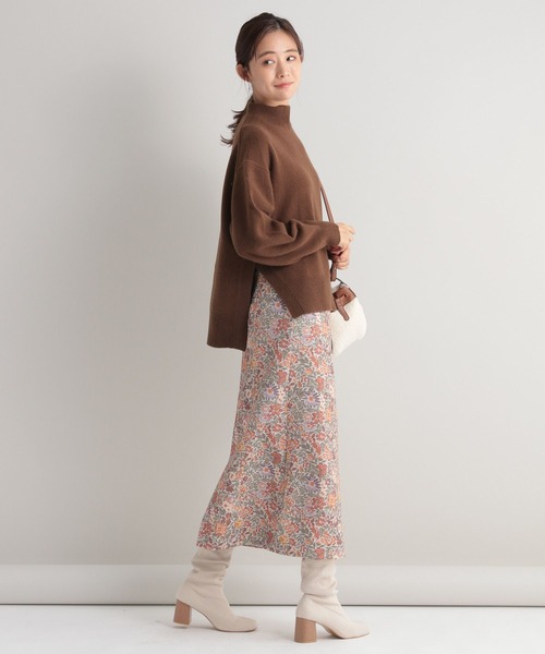 Andemiu（アンデミュウ）の「ウールカシミヤハイネックニット295030（ニット/セーター・レディース・ブラウン/ブルー/ライトイエロー・FREE）」の7枚目の写真