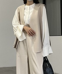 サイドオープンVネックベスト