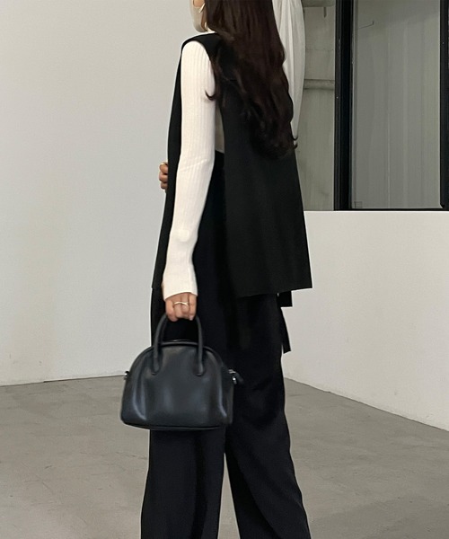 Louere（ルエレ）の「サイドオープンVネックベスト（ベスト・レディース・ブラック/アイボリー/ダークベージュ・FREE）」の13枚目の写真