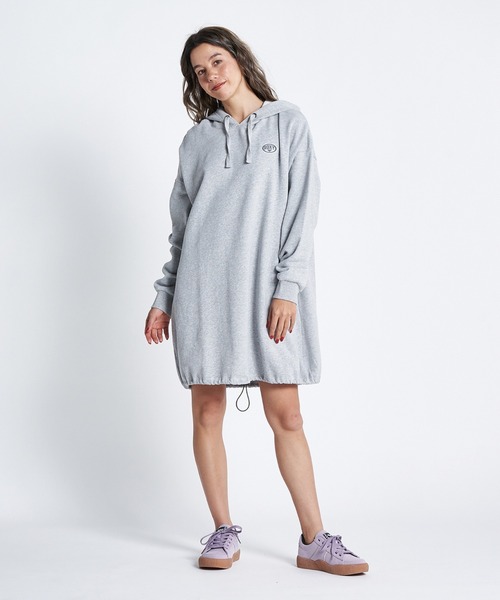 ROXY(ロキシー)の「JIVY DRESS/ロキシーワンピース(ワンピース・レディース・パープル/グレー/ブラック・SMALL/MEDIUM/LARGE)」の2枚目の写真