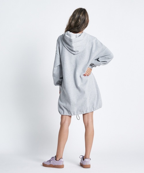 ROXY(ロキシー)の「JIVY DRESS/ロキシーワンピース(ワンピース・レディース・パープル/グレー/ブラック・SMALL/MEDIUM/LARGE)」の7枚目の写真