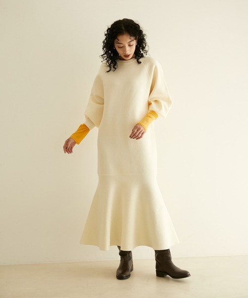 SALON adam et rope'（サロン アダム エ ロペ）の「ヘムフレア―ニットマーメイドワンピース（ワンピース・レディース・ブラック/ホワイト・FREE）」の6枚目の写真