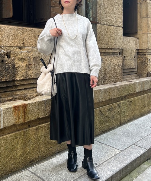 Chez toi(シェトワ)の「MIX糸ラグラン切替袖ボリュームプルオーバー(ニット/セーター・レディース・インディゴブルー/パープル/アイボリー/ライトグレー・FREE)」の16枚目の写真