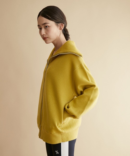 NERGY(ナージー)の「セーラーカラーZIPブルゾン(ブルゾン・レディース・ブラック/イエロー/ベージュ・FREE)」の4枚目の写真