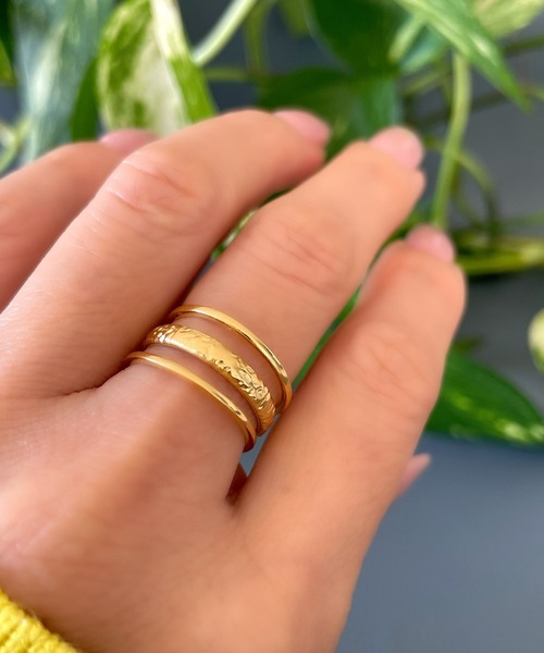 Ritomo De Ricco(リトモ・デ・リコ)の「ステンレス3連リング サイズフリー(リング・レディース・A/B・FREE)」の1枚目の写真