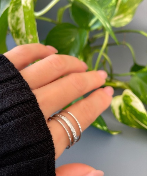 Ritomo De Ricco(リトモ・デ・リコ)の「ステンレス3連リング サイズフリー(リング・レディース・A/B・FREE)」の2枚目の写真