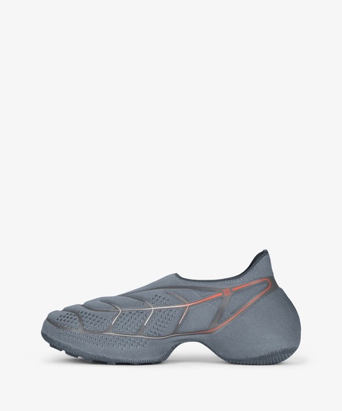 GIVENCHY(ジバンシイ)の「TK-360+ sneakers in mesh(スニーカー・メンズ・グレー・40/41/42)」の2枚目の写真