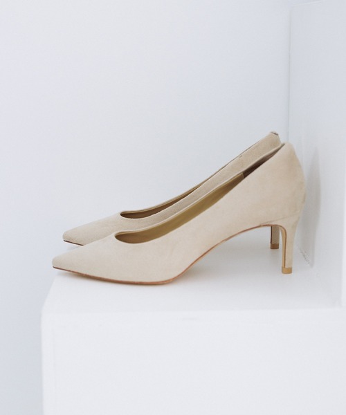 ADAM ET ROPE'(アダムエロペ)の「【一部サイズ公式サイト限定】ボロネーゼパンプス(パンプス・レディース・ベージュ/ブラック・24.5cm/25.0cm/23.5cm/24.0cm/23.0cm/22.5cm)」の1枚目の写真