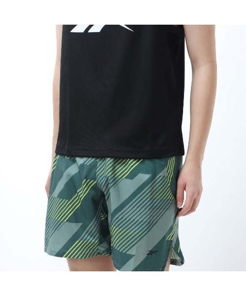 Reebok（リーボック）の「バスケットボールメッシュタンク /BB BASKETBALL MESH TANK（タンクトップ・メンズ・レッド/ブラック/ブルー・X-LARGE/MEDIUM/LARGE/XXX-LARGE/XX-LARGE/SMALL）」の10枚目の写真