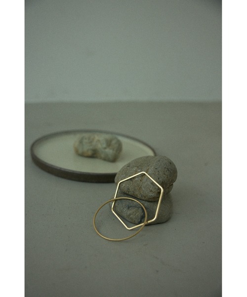 BLACK BY MOUSSY（ブラックバイマウジー）の「two types bangle（トゥタイプスバングル）（バングル/リストバンド・レディース・ゴールド・FREE）」の3枚目の写真