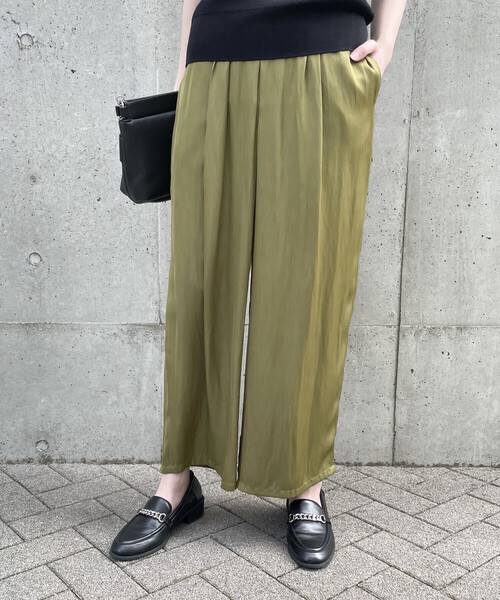COMME CA ISM（コムサイズム）の「サテン　ワイドパンツ（その他パンツ・レディース・イエロー×グリーン/ブラウン・SMALL/LARGE/MEDIUM）」の20枚目の写真