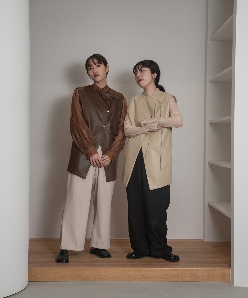 lawgy（ラウジー）の「ribbon design leather vest（ベスト・レディース・ブラウン/ベージュ・FREE）」の7枚目の写真