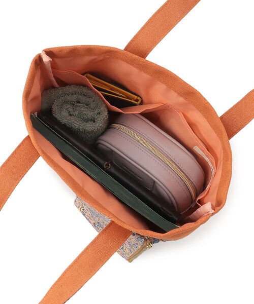 SHOO・LA・RUE（シューラルー）の「◆【シリーズ使い可/ギフトにも◎】イニシャルトート（トートバッグ・レディース・ブラウン系/パープル系/ピンク系/ブルー/グリーン/イエロー/オレンジ・00）」の14枚目の写真