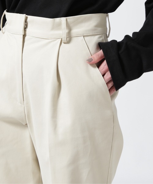 ROYAL FLASH（ロイヤルフラッシュ）の「Risley/リズレー/ワンタックテーラードパンツ（その他パンツ・レディース・ブラック/アイボリー・38/36）」の4枚目の写真