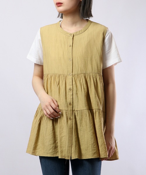 Chiaro（キアロ）の「chiaro ティアードノースリーブブラウス（シャツ/ブラウス・レディース・アイボリー/ベージュ/オレンジ/オリーブ・FREE）」の3枚目の写真