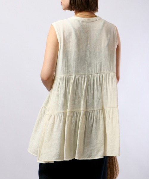 Chiaro（キアロ）の「chiaro ティアードノースリーブブラウス（シャツ/ブラウス・レディース・アイボリー/ベージュ/オレンジ/オリーブ・FREE）」の21枚目の写真