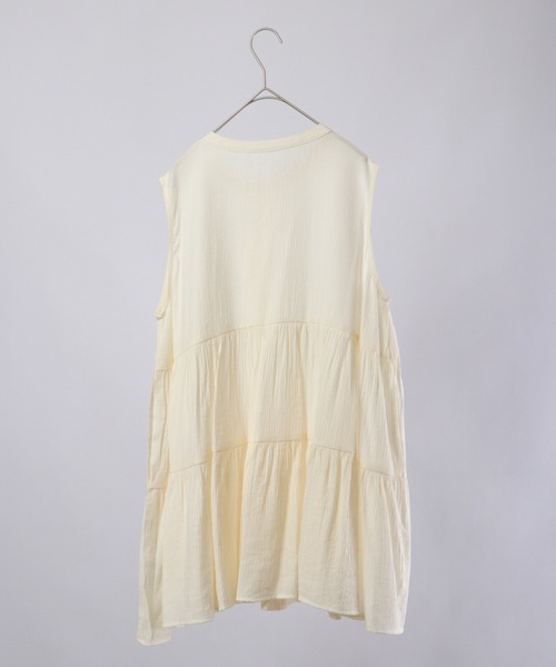 Chiaro（キアロ）の「chiaro ティアードノースリーブブラウス（シャツ/ブラウス・レディース・アイボリー/ベージュ/オレンジ/オリーブ・FREE）」の17枚目の写真