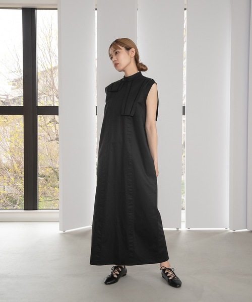 Amiur（エミレ）の「asymmetry ladder lace ops
