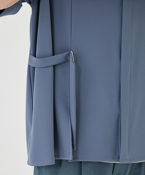 UNITED TOKYO（ユナイテッドトウキョウ）の「サイドベルトスリットシャツSS（シャツ/ブラウス・メンズ・ストライプ/ブラック/ライトブルーグレー・1/2）」の7枚目の写真