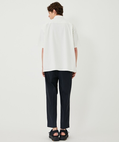 UNITED TOKYO（ユナイテッドトウキョウ）の「サイドベルトスリットシャツSS（シャツ/ブラウス・メンズ・ストライプ/ブラック/ライトブルーグレー・1/2）」の12枚目の写真