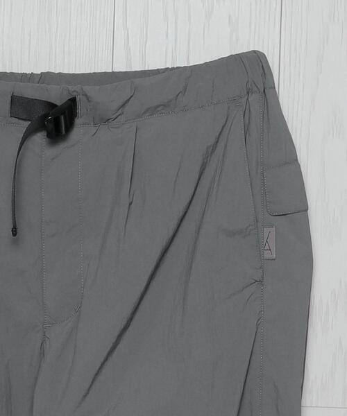 【美品】koti BEAUTY&YOUTH クライミングパンツ グレー koti BEAUTY&YOUTH（コティ ビューティアンドユース）の「＜koti