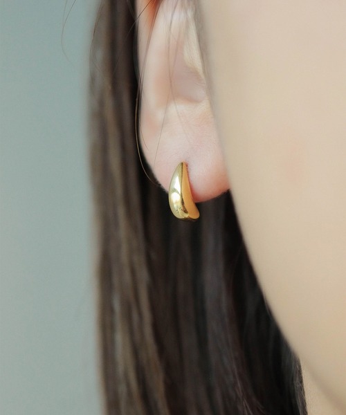 ebine（エビネ）の「Mini Drop Pierce　金属アレルギー対応 サージカルステンレス（ピアス（両耳用）・レディース・シルバー/ゴールド・FREE）」の4枚目の写真