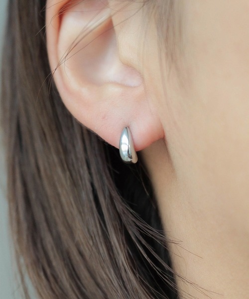 ebine（エビネ）の「Mini Drop Pierce　金属アレルギー対応 サージカルステンレス（ピアス（両耳用）・レディース・シルバー/ゴールド・FREE）」の8枚目の写真