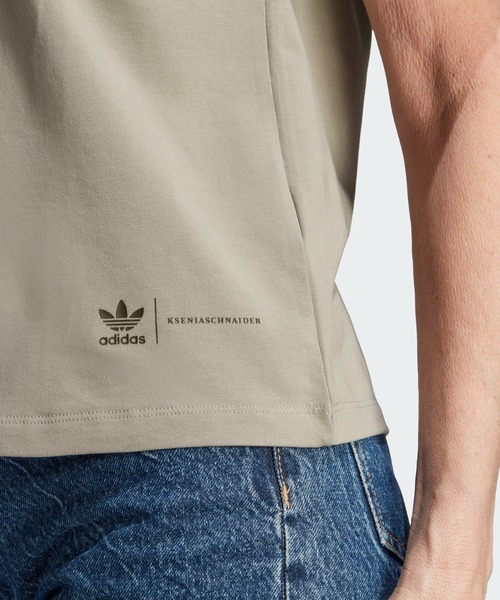 [ADIDAS] Tシャツ 半袖 KSENIASCHNAIDER グラフィック adidas（アディダス）の「adidas Originals × KSENIASCHNAIDER