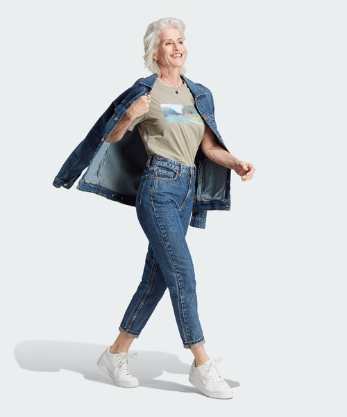 adidas（アディダス）の「adidas Originals × KSENIASCHNAIDER グラフィックTシャツ / アディダスオリジナルス（Tシャツ/カットソー・レディース・カーキブラウン/オフホワイト・LARGE/MEDIUM/X-LARGE/SMALL/XX-LARGE/X-SMALL）」の9枚目の写真