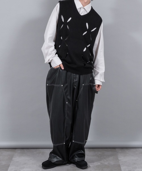 Perushu(ペルーシュ)の「リーフデザインニットベスト(ベスト・メンズ・ブラック/レッド系その他/ブラウン・LARGE/MEDIUM)」の14枚目の写真