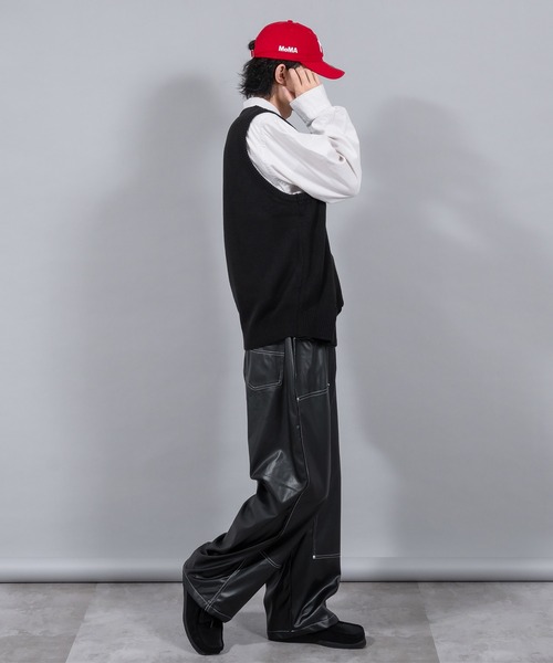 Perushu(ペルーシュ)の「リーフデザインニットベスト(ベスト・メンズ・ブラック/レッド系その他/ブラウン・LARGE/MEDIUM)」の20枚目の写真
