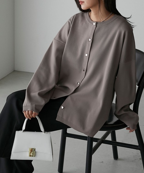 Anss.me（アンスミー）の「【Anss.me】ダイバーニット金釦カーディガン（カーディガン/ボレロ・レディース・ネイビー/アイボリー/ブラック/グレイッシュベージュ・FREE）」の4枚目の写真