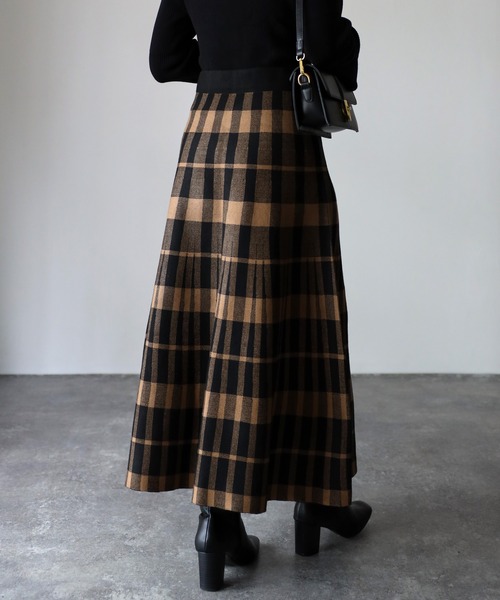 Riberry（リベリー）の「ニットチェックスカート（スカート・レディース・ベージュ/ブラック・FREE）」の6枚目の写真