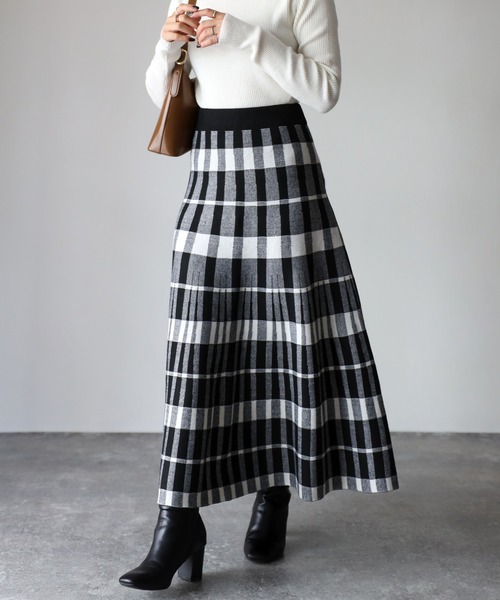 Riberry（リベリー）の「ニットチェックスカート（スカート・レディース・ベージュ/ブラック・FREE）」の8枚目の写真