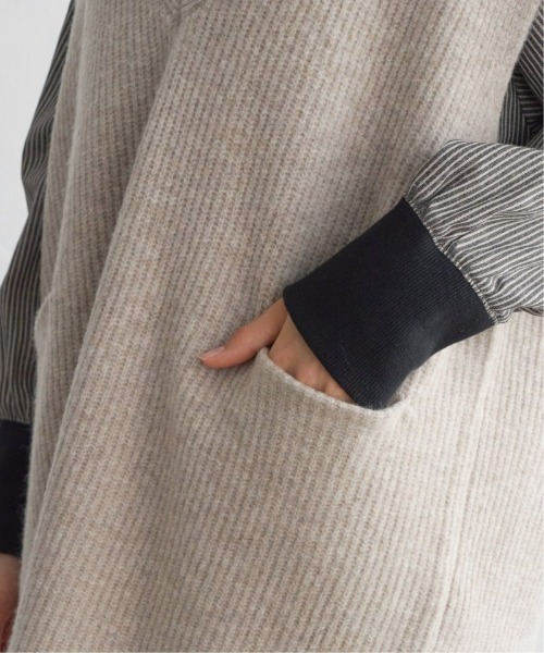 LBC（エルビーシー）の「ポケ付きニットロングベスト（ベスト・レディース・オフホワイト/グレー/ベージュ・M）」の10枚目の写真
