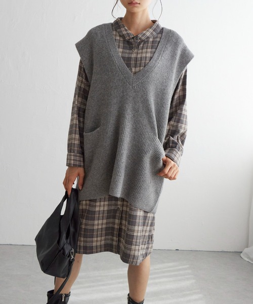 LBC（エルビーシー）の「ポケ付きニットロングベスト（ベスト・レディース・オフホワイト/グレー/ベージュ・M）」の5枚目の写真