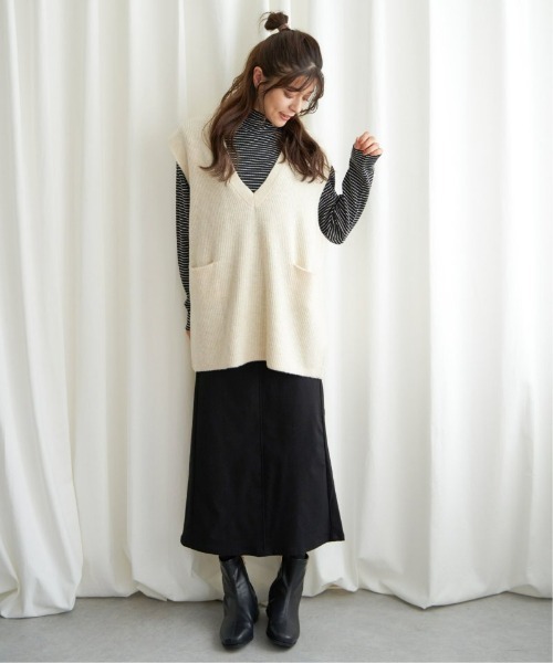 LBC（エルビーシー）の「ポケ付きニットロングベスト（ベスト・レディース・オフホワイト/グレー/ベージュ・M）」の7枚目の写真