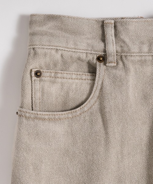 MUHET（ミュエータ）の「裾フリンジデニムパンツ（デニムパンツ・レディース・インディゴブルー/ブルー/カーキ・LARGE/MEDIUM/SMALL）」の16枚目の写真