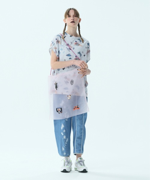 bedsidedrama(ベットサイドドラマ)の「Ghost Tote Bag(トートバッグ・レディース・パープル/ベージュ/ブラック・1)」の6枚目の写真