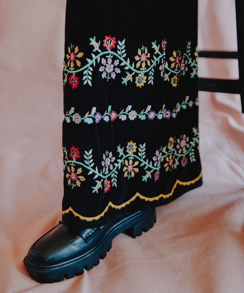 Freada（フリーダ）の「インドベロア刺繍サロペット（サロペット